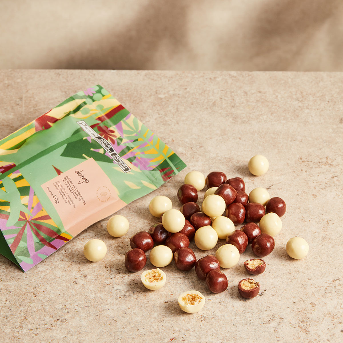 Drágeas Ao Leite Com Chocolate Branco | 50g - Foto 2